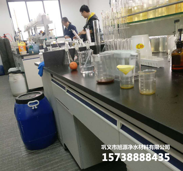 技術(shù)人員試驗現(xiàn)場